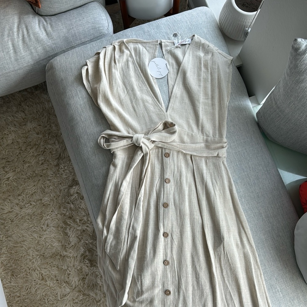 NWT Petal & pup linen sleeveless button midi dress, size 8
